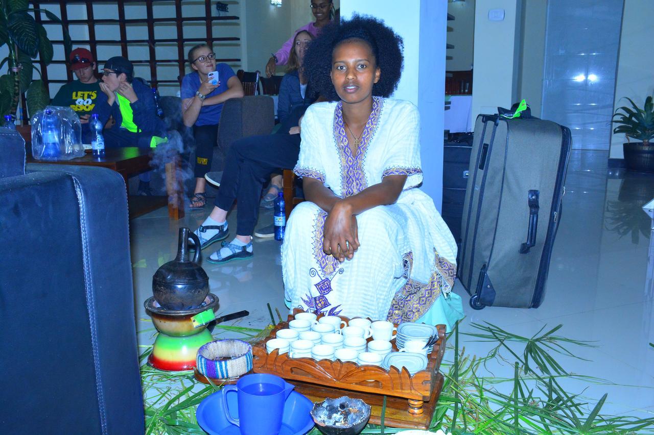 Afro Addis Hotel Apartment Extérieur photo