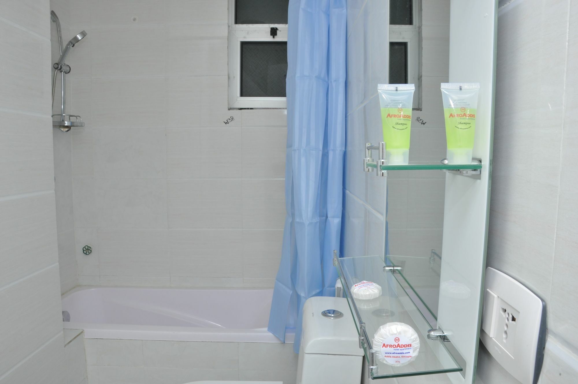 Afro Addis Hotel Apartment Extérieur photo
