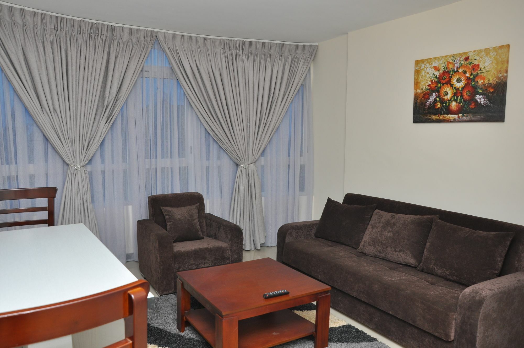 Afro Addis Hotel Apartment Extérieur photo