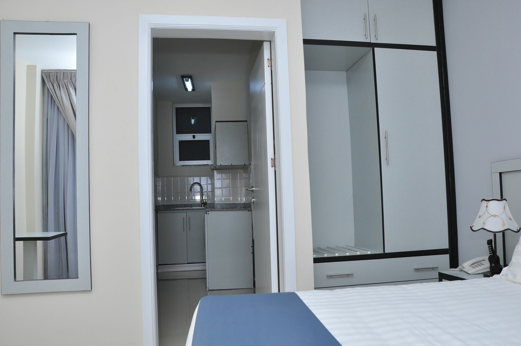 Afro Addis Hotel Apartment Extérieur photo