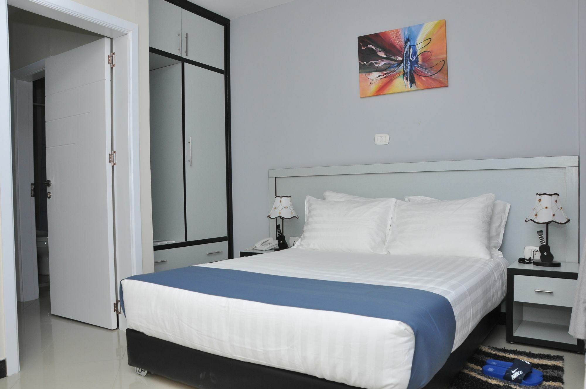 Afro Addis Hotel Apartment Extérieur photo