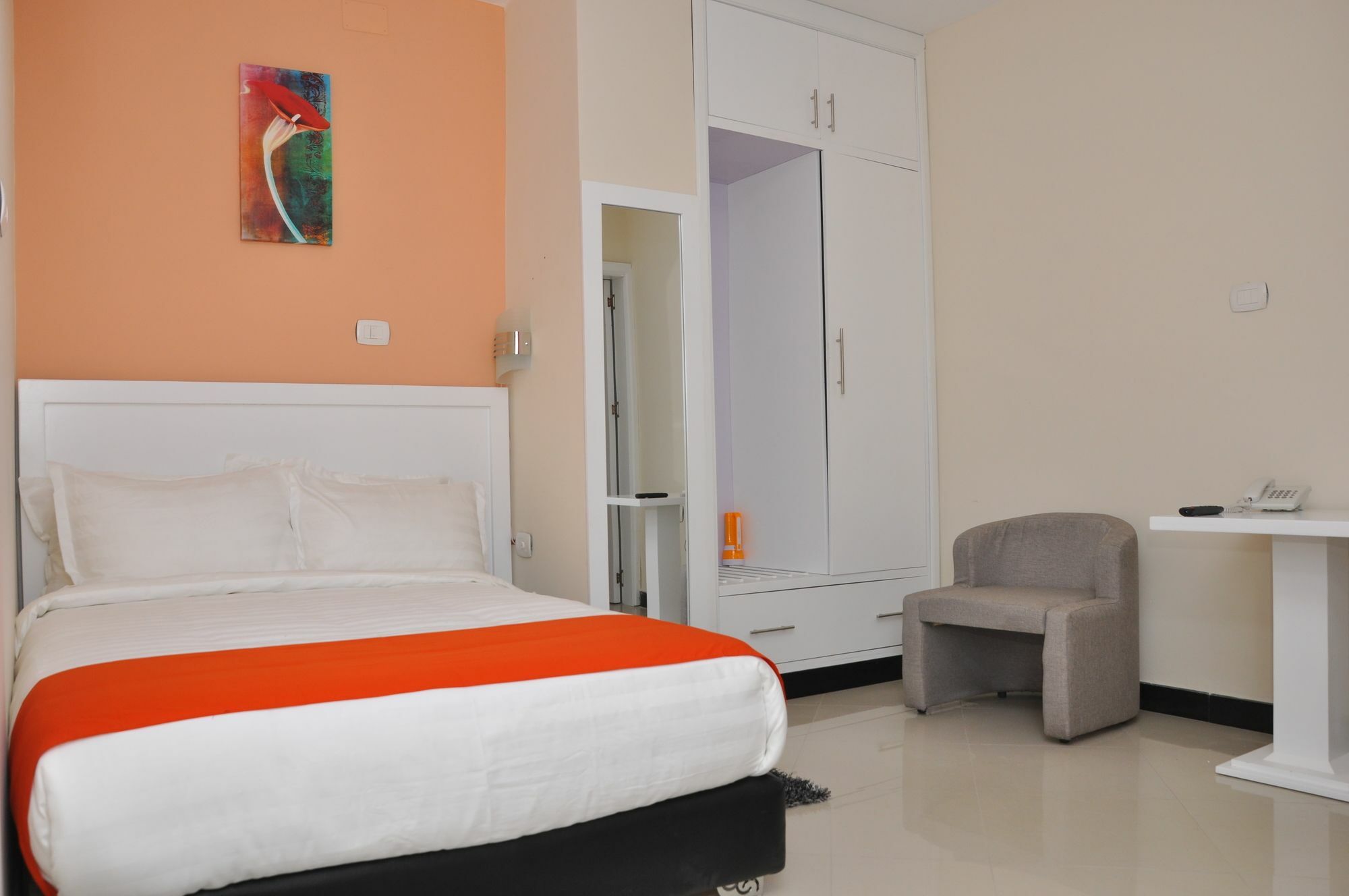 Afro Addis Hotel Apartment Extérieur photo
